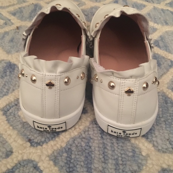 NIB Kate Spade Loralia Sneaker - 9 with Gold studs - Picture 3 of 5